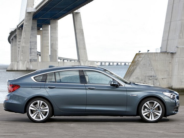 Výška 1,6 m je pre osobné BMW netradične veľká.