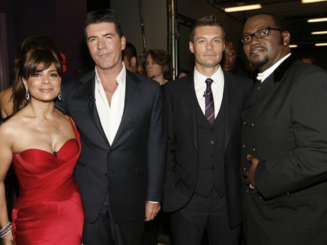 Zľava: Paula Abdul, Simon Cowell, Ryan Seacrest a Randy Jackson