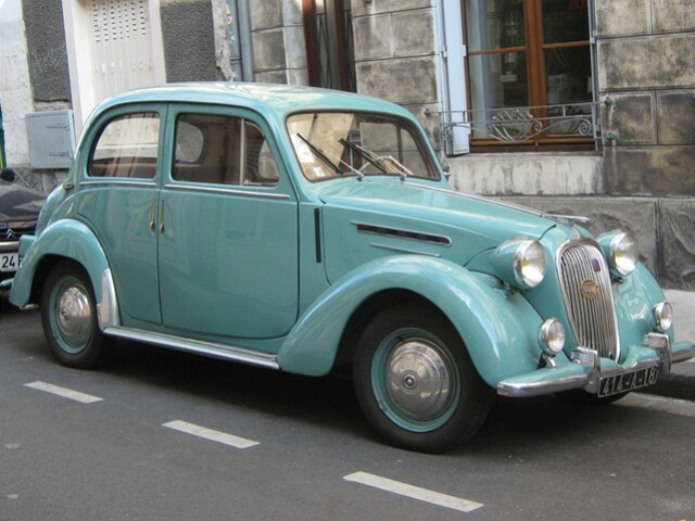 Licenčný Fiat 1100 dostal meno Simca-Fiat 8CV.
