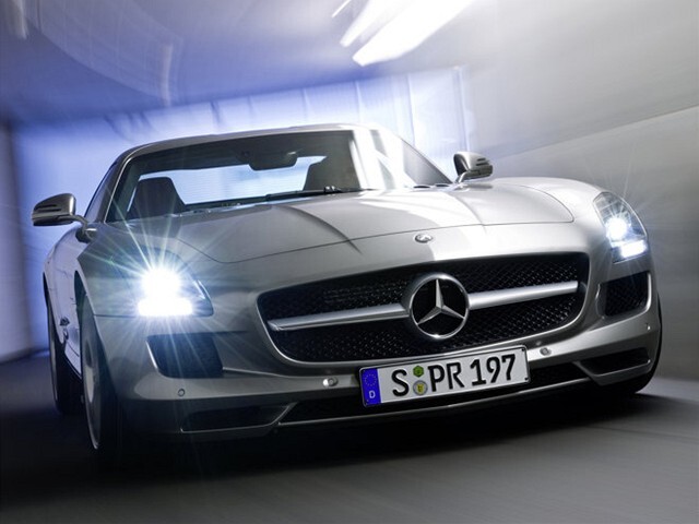 Mercedes-Benz SLS