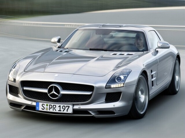 Mercedes-Benz SLS