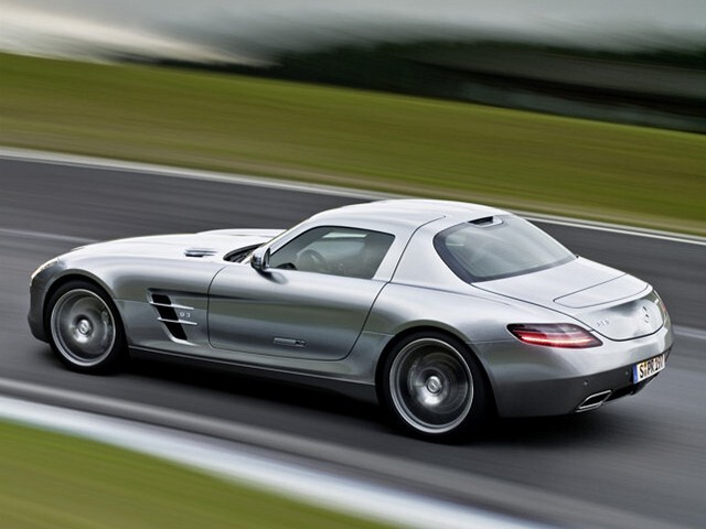 Mercedes-Benz SLS