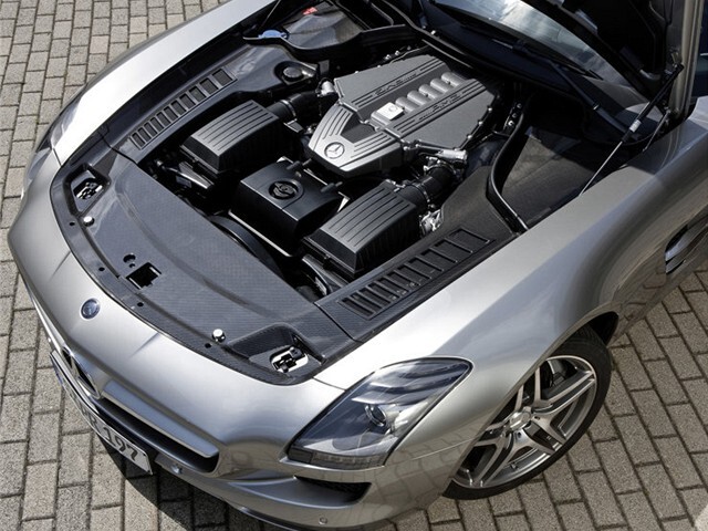 Mercedes-Benz SLS