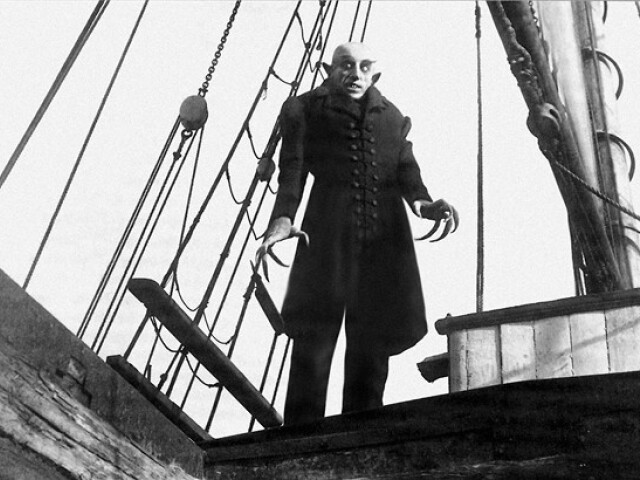 Záber z filmu Upír Nosferatu (1922), ktorého exteriéry sa nakrúcali aj na Slovensku.