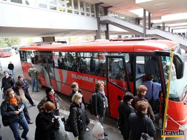 Autobus, autobusová stanica