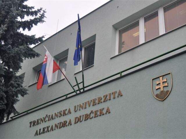 Trenčianska univerzita