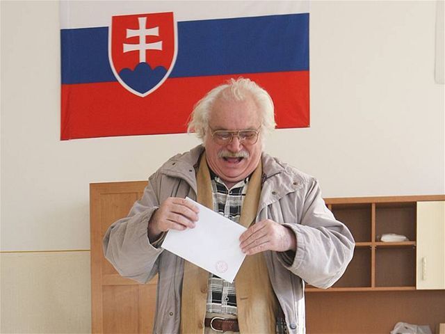 Voľby, VÚC, urna, volič