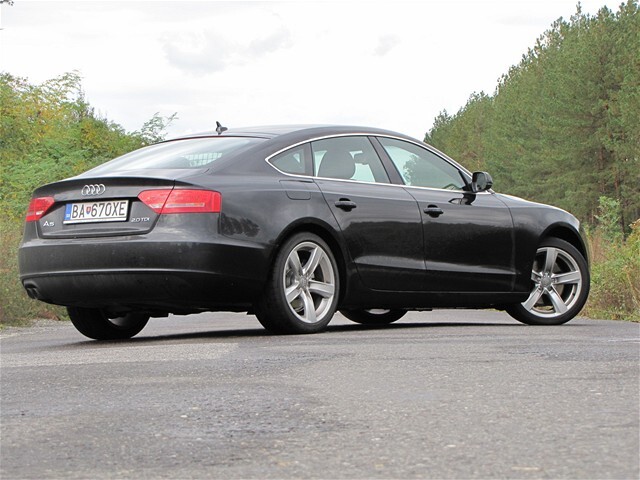 Audi A5 Sportback vychádza z platformy sedanu A4.