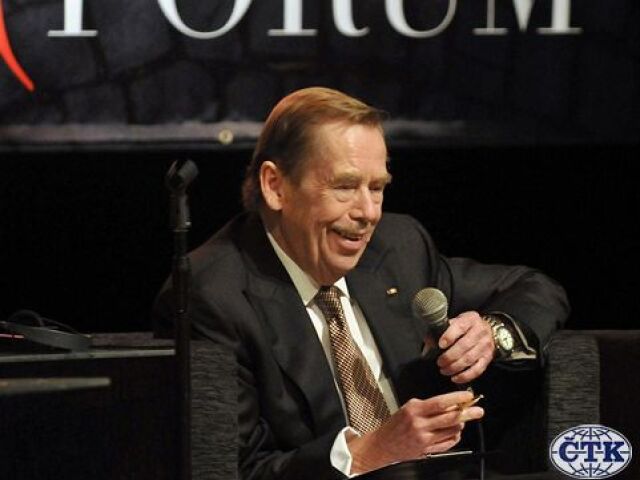Vaclav Havel, Stredoeuropske forum