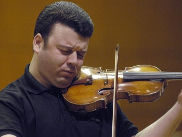 Izraelský huslista Vadim Gluzman.