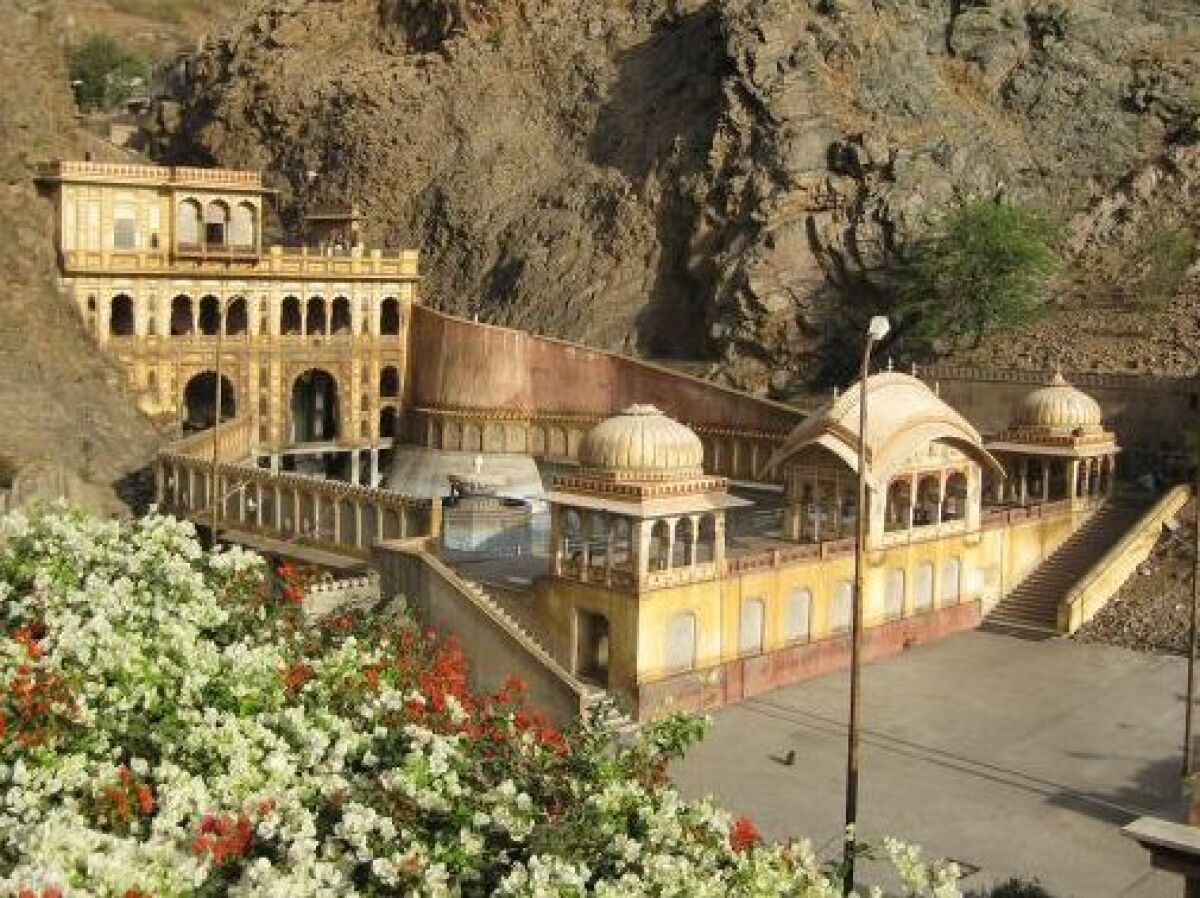 India, cestovanie
