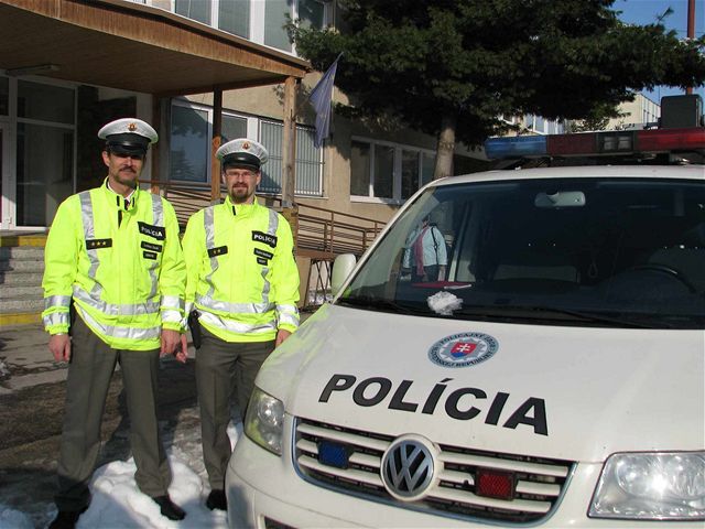 policajti, polícia 