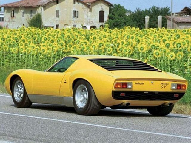 Lamborghini Miura SV