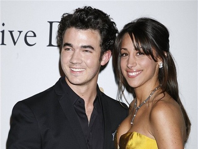 Kevin Jonas a Danielle Deleasa
