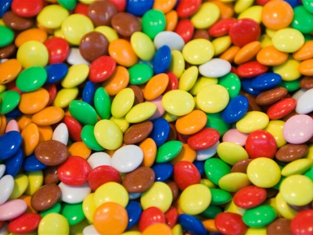 lentilky, cukríky