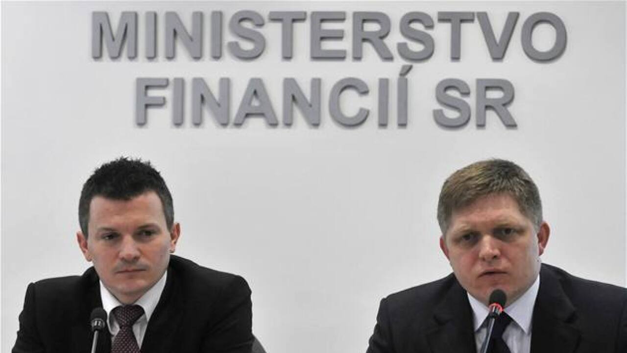 Fico: Počiatek chytil veci správne do rúk. Ak vyhrám, bude pokračovať ...