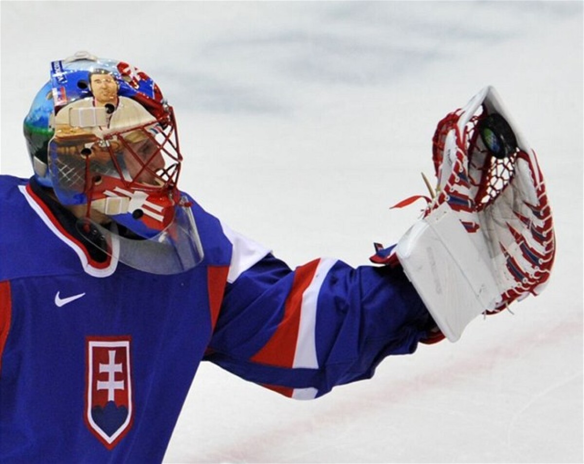 Prilba Jaroslava Haláka