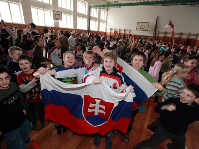 hokej, fanúšikovia, škola Vincenta de Paul