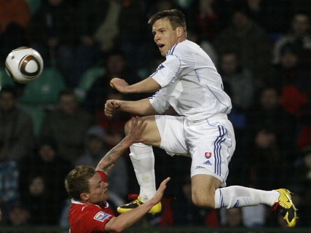 Slovensko - Nórsko, Radoslav Zabavník, Björn Helge Riise