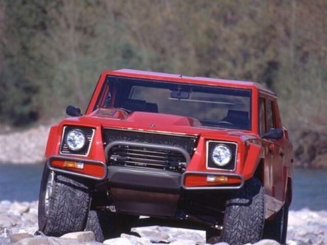 Lamborghini LM002