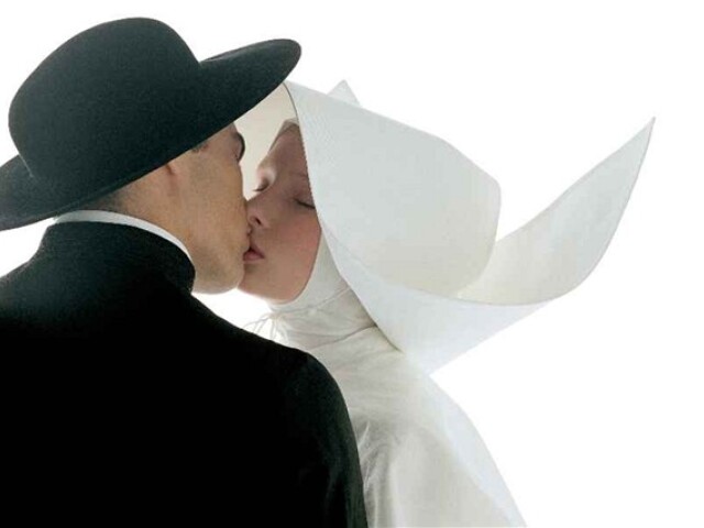 Oliviero Toscani: Bozkávajúca sa mníška, 1992