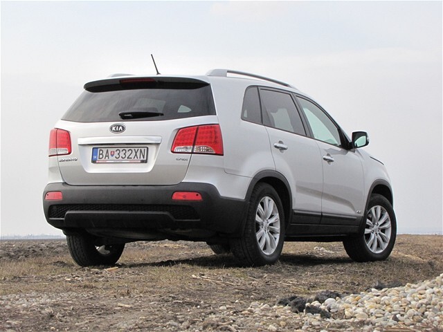 Sorento sa pretransformovalo na SUV.