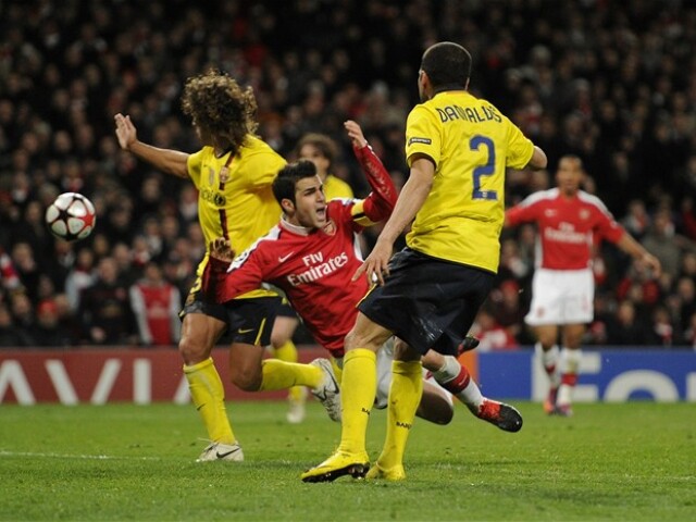 Puyol Fabregas faul