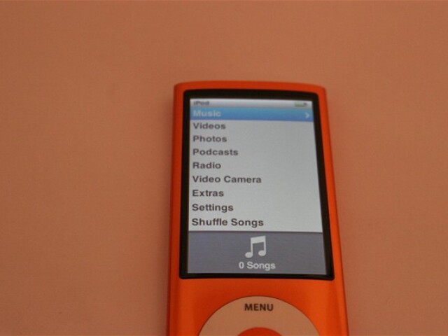 iPod nano 5G, prehrávač, mp3, mp4