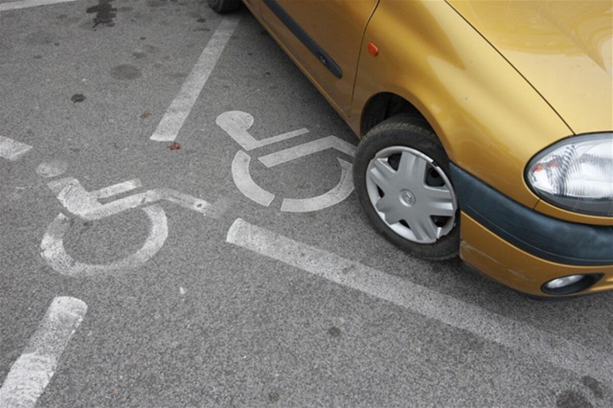 auto, invalid, parkovanie