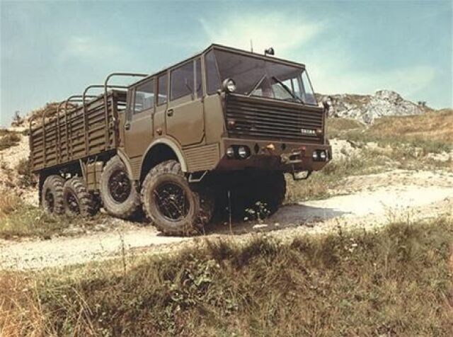 Tatra 813 Kolos