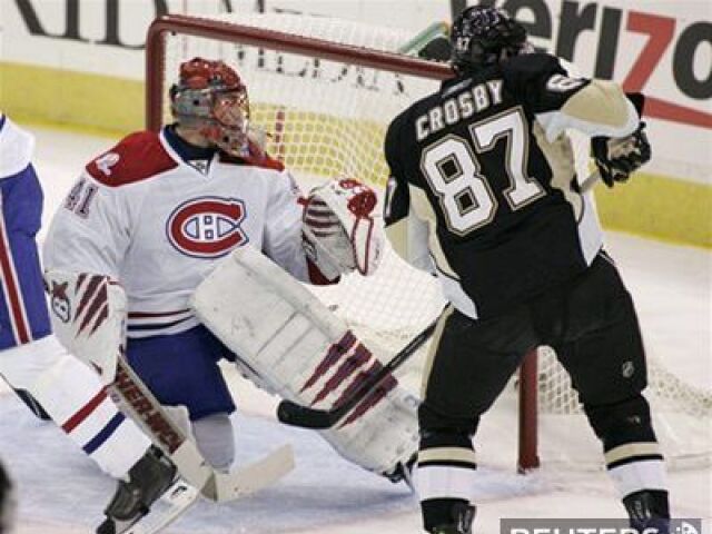 Jaroslav Halák, Sidney Crosby