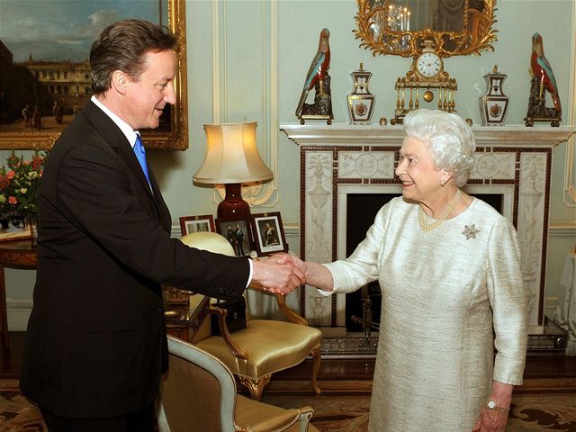 David Cameron, kráľovná Alžbeta 