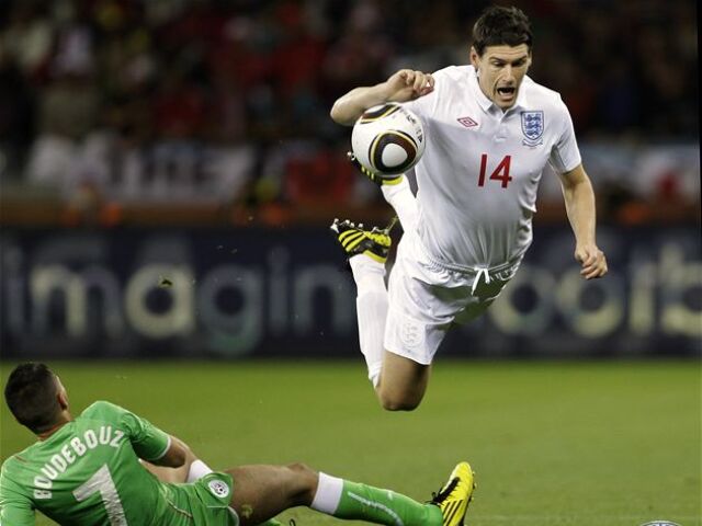 Gareth Barry, Riad Boudebouz