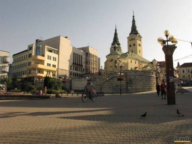 Žilina, mesto, Hlinkovo námestie