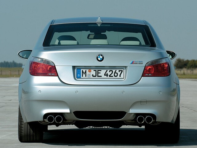 BMW M5 (E60)