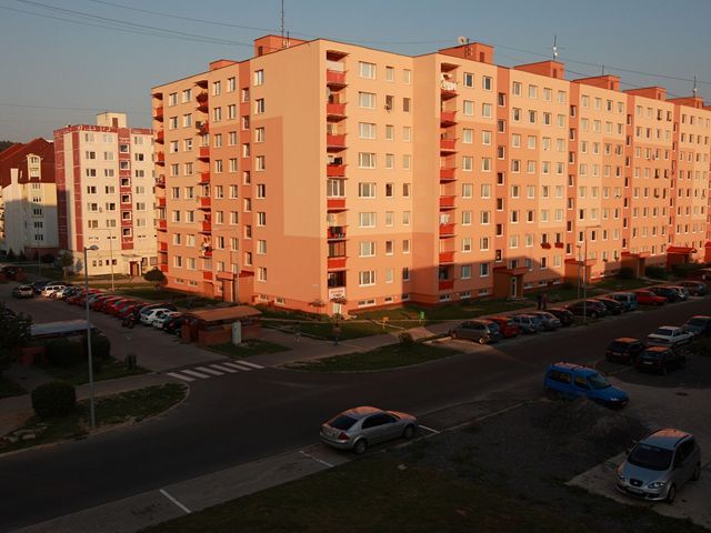 byt, panelák