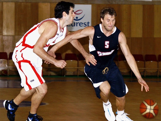 Anton Gavel
