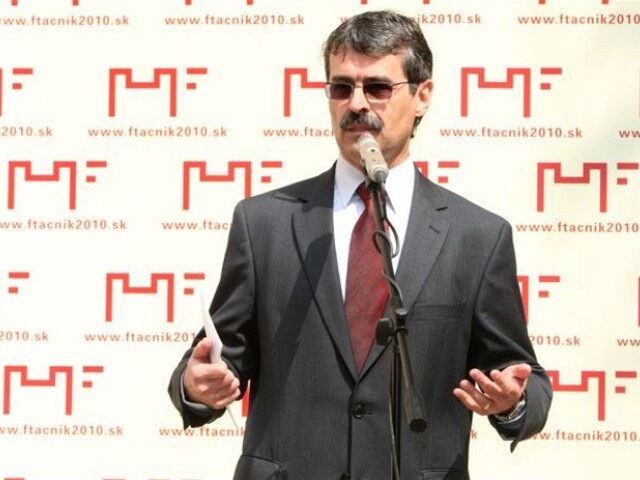 milan ftáčnik, poslanec