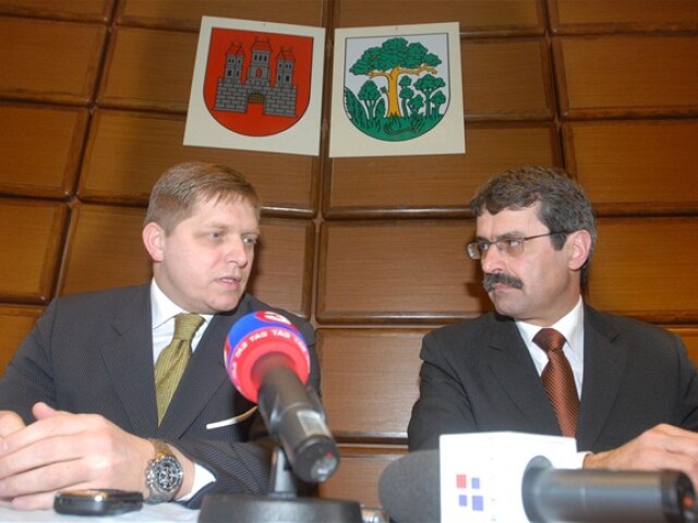 fico, ftáčnik, smer 