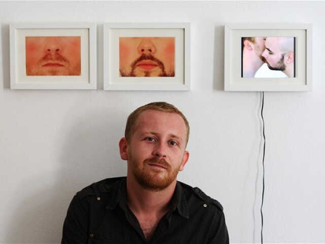 Kristián Németh svojím debutom Coming out? hovorí o homosexualite.