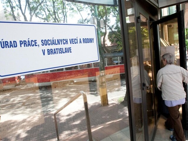 úrad práce, sociálnych vecí a rodiny