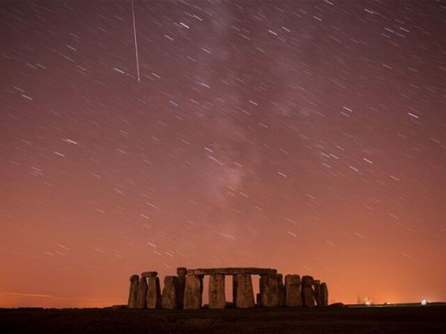 Perzeidy , Stonehenge