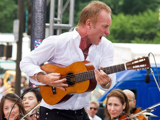 Sting vydal 13. júla album Symphonicities a bude ho propagovať na turné, okrem iného aj v Prahe, vo Viedni a v Budapešti.