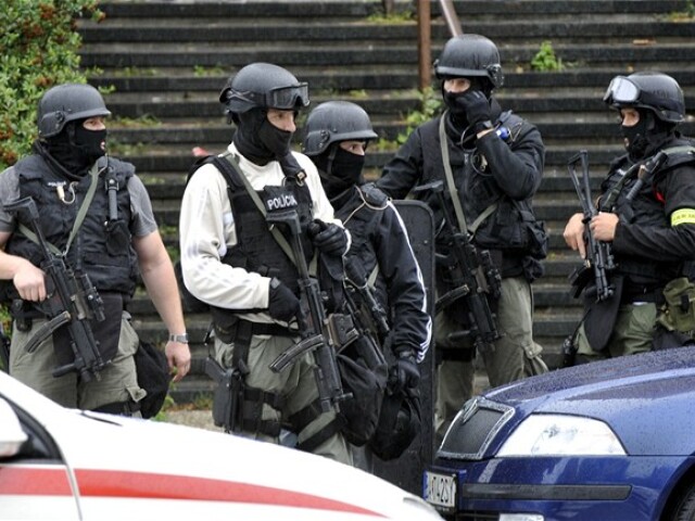 Devínska Nová Ves, streľba, polícia