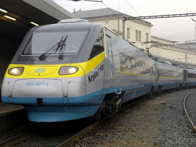 pendolino, vlak, rýchlik, železnice, železnica, stanica