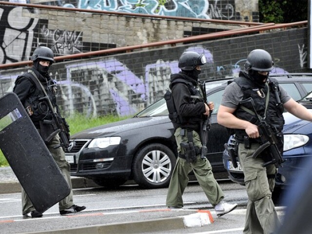 Devínska Nová Ves, streľba, polícia, záchranka