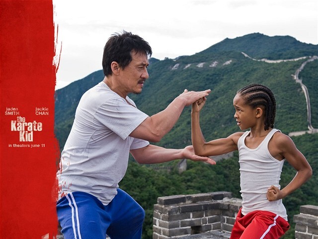 Jackie Chan v úlohe pána Hana a Jaden Smith ako jeho žiak Dre Parker.