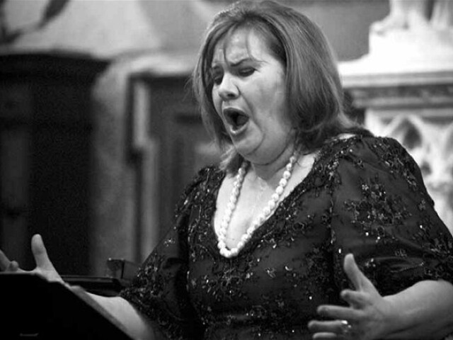 Eva Marton