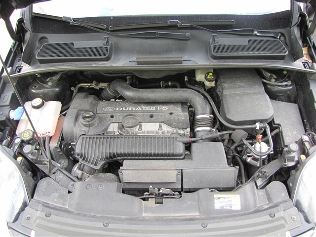 Motor je nádherne tichý a výkonný.