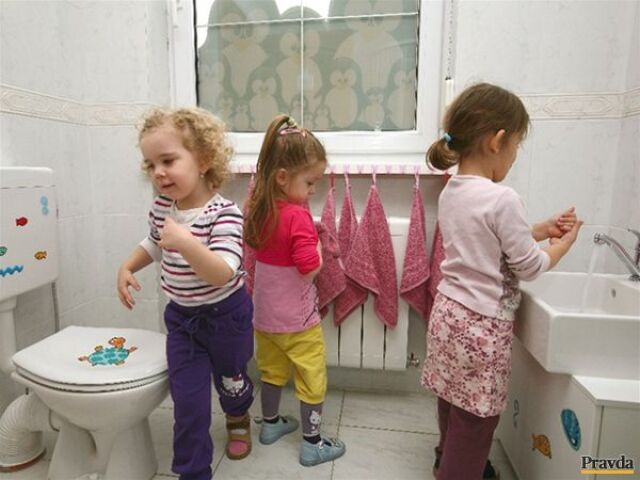 deti, škôlka, zdravie, hygiena, WC, kúpeľňa, umývadlo
